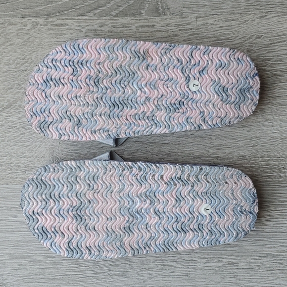 Urban Outfitters Platform Slide - Picture 3 of 3